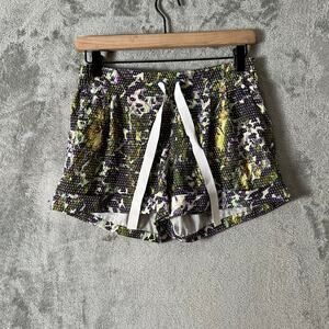 Lululemon Spring Break Away Short Floral Sport White Multi Size 6